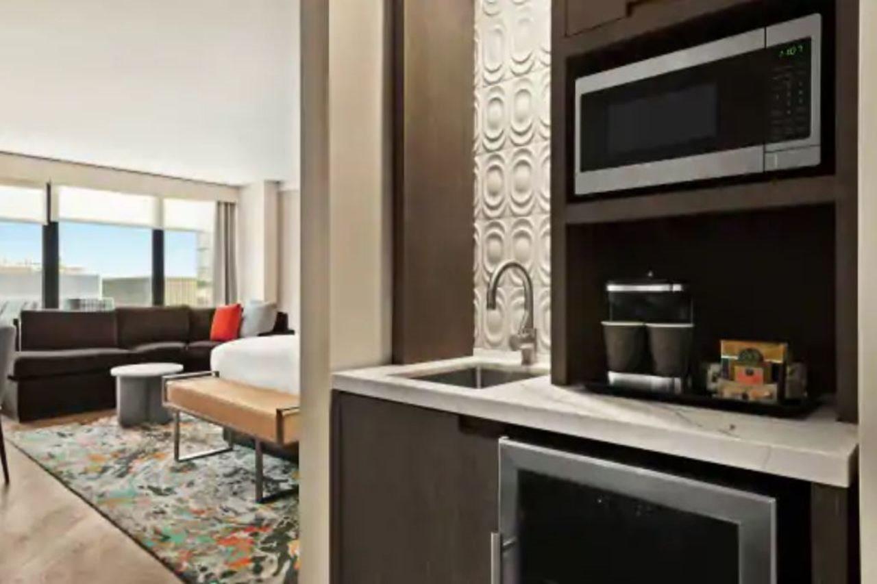 Hilton Grand Vacations Club Chicago Magnificent Mile Hotel Bagian luar foto